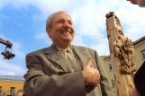 Медведев поздравил с 90-летием скульптора Эрнста Неизвестного