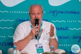 Владимир Хотиненко высказался за упрощение проката студенческих киноработ