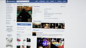 Facebook отключил трансляцию записей из "ВКонтакте", сообщил Дуров