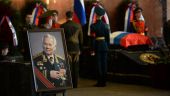Путин приехал проститься с Калашниковым