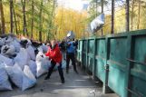 На берегу реки Исеть собрано 10 кубометров мусора