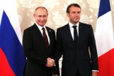 Владимир Путин провел телефонный разговор с французским коллегой