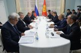 Главы правительств России и Кыргызстана встретились в Бишкеке