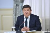 Глава Кабмина Акылбек Жапаров принял заместителя USAID Изобель Коулман