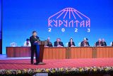 Глава Кабмина Акылбек Жапаров: Страна встала на путь развития