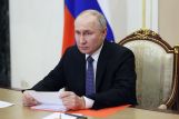 Владимир Путин продолжает получать доклады о развитии ситуации с паводками в регионах