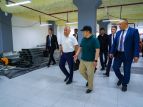 Глава Кабмина Акылбек Жапаров посетил Государственный центр обработки данных и Бишкекский государственный архив