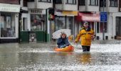 Воды Темзы затопили не менее 1 тыс. домов (фото)