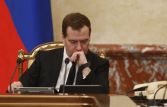 Медведев: нельзя допустить неконтролируемый рост тарифов на газ и электроэнергию