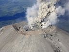 Вулкан Карымский выбросил второй за день столб пепла