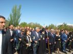 Президент Армении и первая леди воздали дань памяти жертв Геноцида армян
