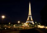 В Париже для туристов была закрыта главная достопримечательность города - Эйфелева башня