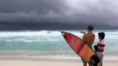 В сторону Бермудских островов из Атлантики движется субтропический шторм "Фэй"