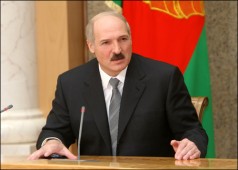 Лукашенко об экономической ситуации: "Просела Россия - и мы начинаем кувыркаться"