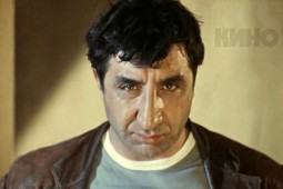 Актеру Фрунзику Мкртчяну исполнилось бы 85 лет