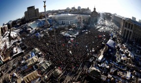 Яценюк: основная проблема выборов на Украине - подкуп избирателей