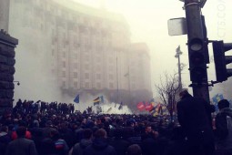 Евромайдан в Киеве - разогнан