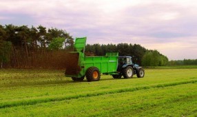 Треть органических удобрений под яровой сев в Белоруссии уже вывезено