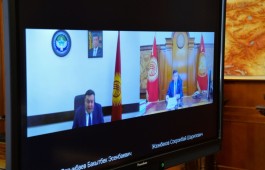 Президент Кыргызстана пообщался с руководителем Государственной кадровой службы