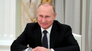 Владимир Путин поздравил коллектив "Радио России"
