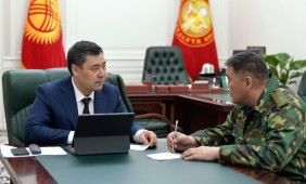 Президент Садыр Жапаров обсудил с председателем ГКНБ Камчыбеком Ташиевым приграничные вопросы