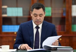 Президент Кыргызстана перешел на удаленный режим работы