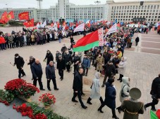 В Минске отметили годовщину Октябрьской революции