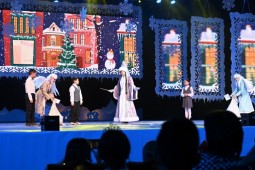В Бишкеке состоялась Президентская новогодняя елка для детей