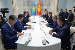 Главы правительств Казахстана и Кыргызстана провели рабочую встречу