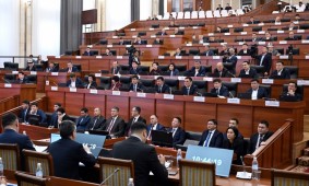 Президент Кыргызстана призвал парламентариев быть ответственными