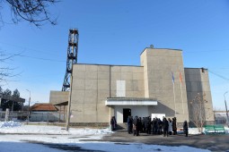 Высшие должностные лица Кыргызстана ознакомились с деятельностью аффинажного завода в Кара-Балте и посетили Национальный банк