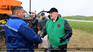Александр Лукашенко посетил с поездкой восточные регионы республики