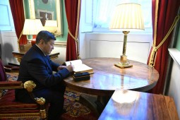 Глава Кабмина Акылбек Жапаров встретился с Лорд-мэром Лондона Майклом Майнелли
