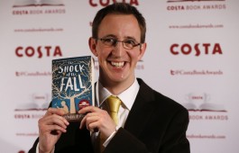 Премию "Коста" за лучшую книгу года в Британии получил роман Натана Файлера "Шок падения"