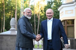 Владимир Путин провел телефонный разговор с Премьер-министром Индии