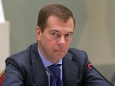  Информационные технологии являются одной из ключевых отраслей в деле развития экономики - Медведев.